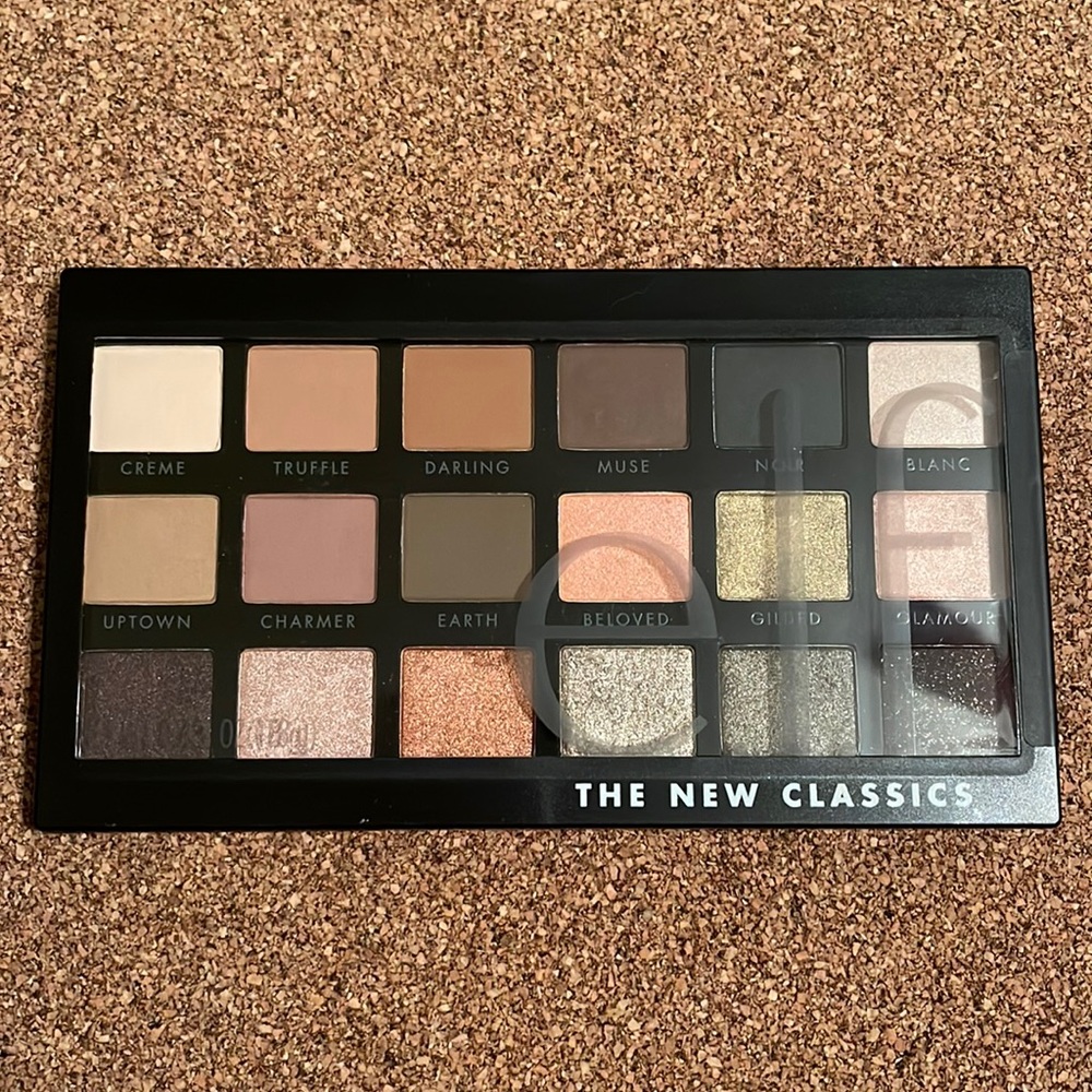 e.l.f. - The New Classics Eyeshadow Pallette